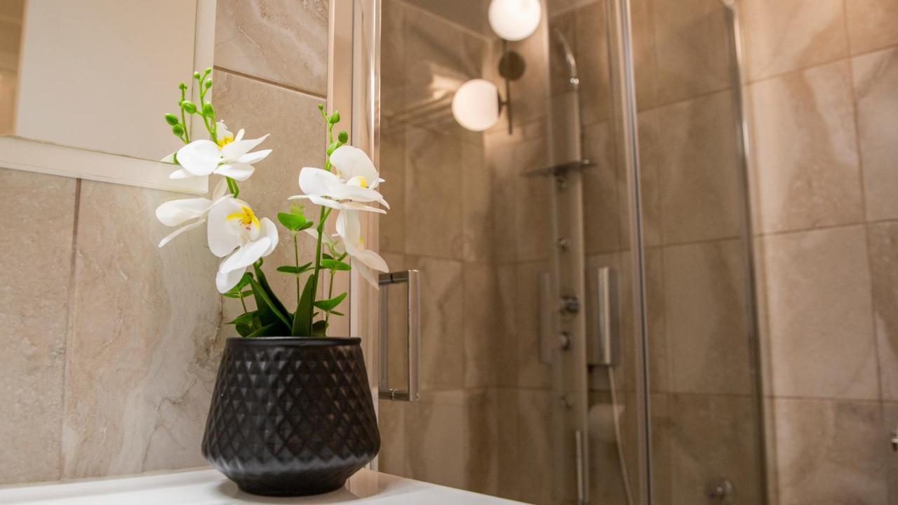 Veria Suite ภายนอก รูปภาพ